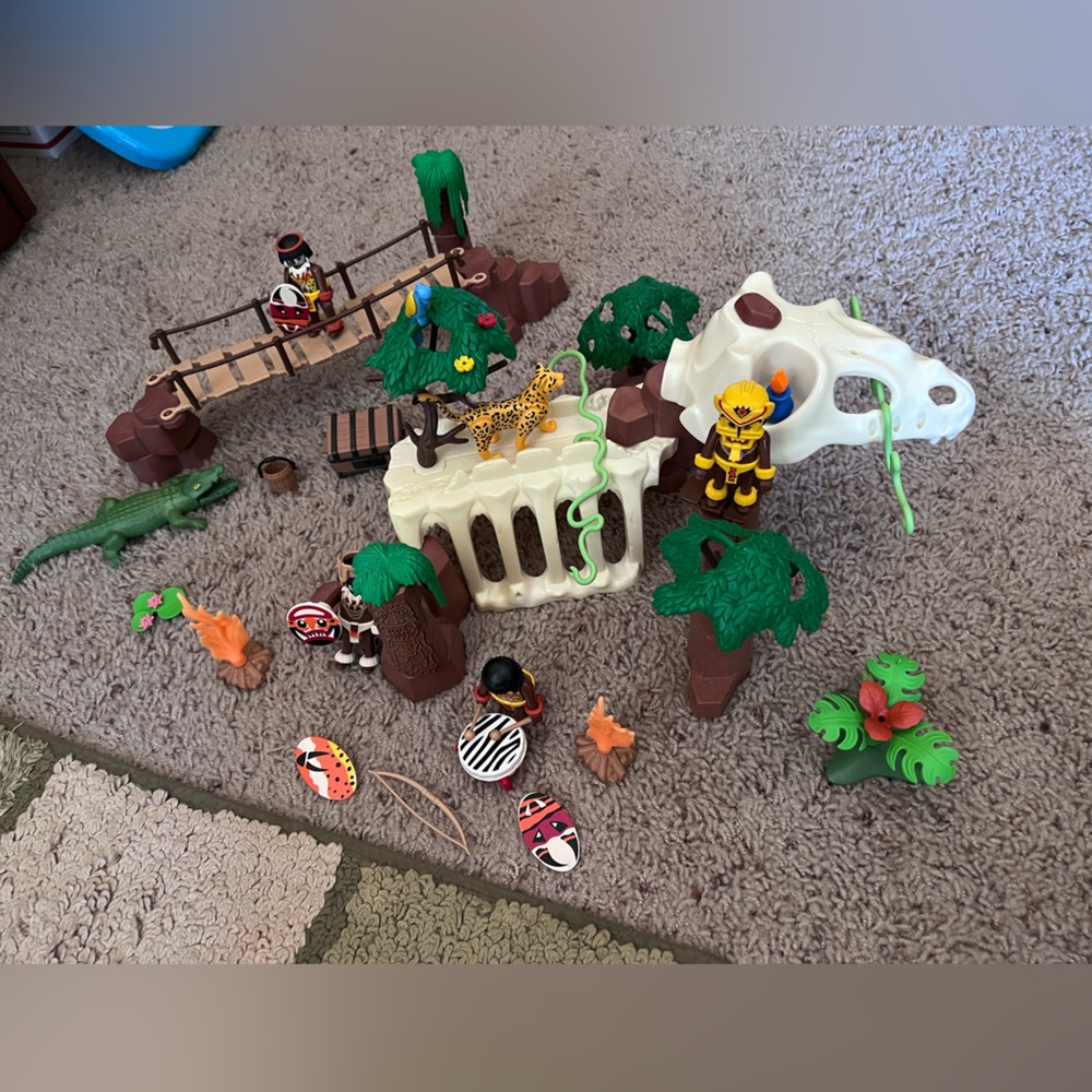 Playmobil Dino cave with figures and bounus alligator bridge